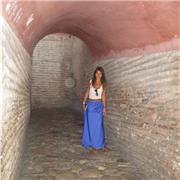 Soy profesora de piano titulada en el Conservatorio de A Coruña y me ofrezco para impartir clases a domicilio tanto de piano como de lenguaje musical